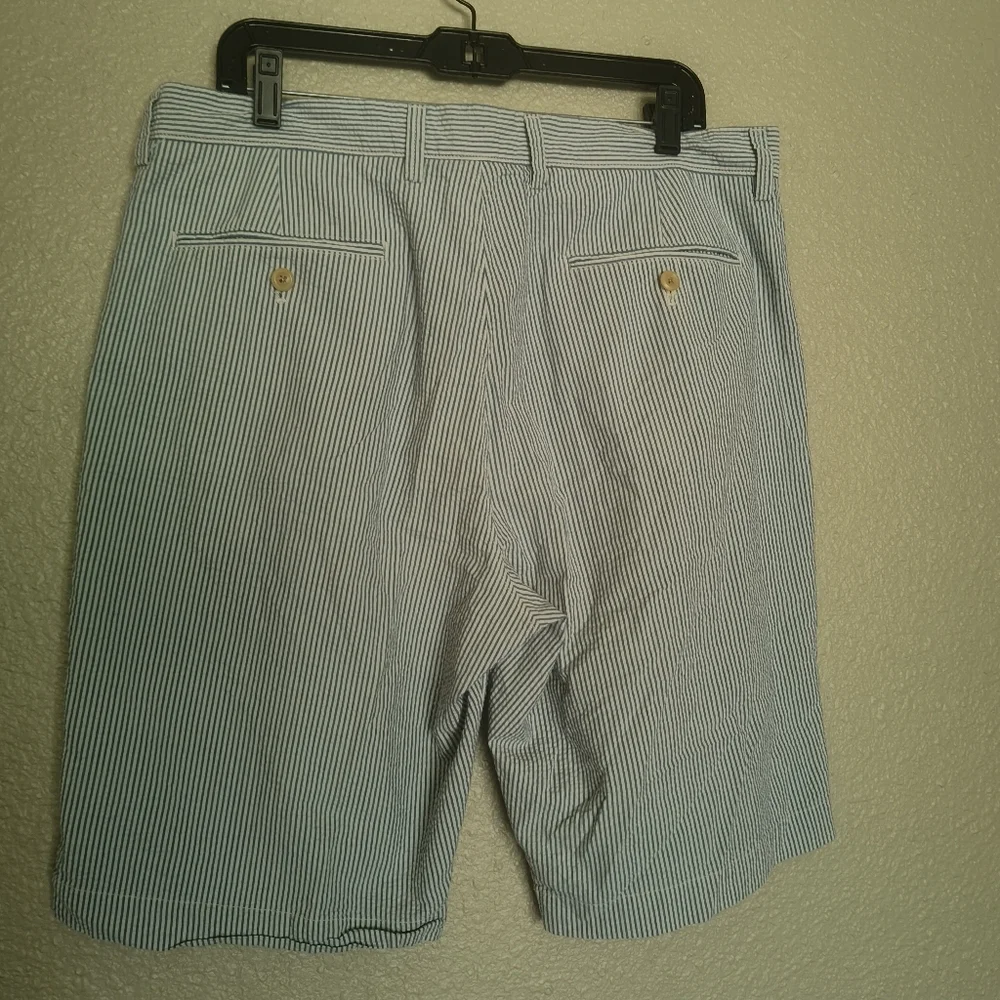 J.Crew Factory shorts men size 36 blue/white stripes 100% cotton vacation casual